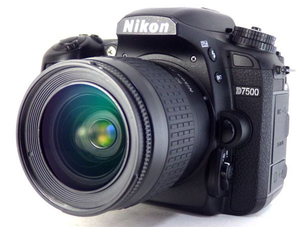 送料無料 Nikon D7500 ニコン ボディ シャッター10,981回 レンズ セット AF Nikkor 28-80mm f3.3-5.6G 完動 美品 デジタル 一眼レフ カメラ_画像2
