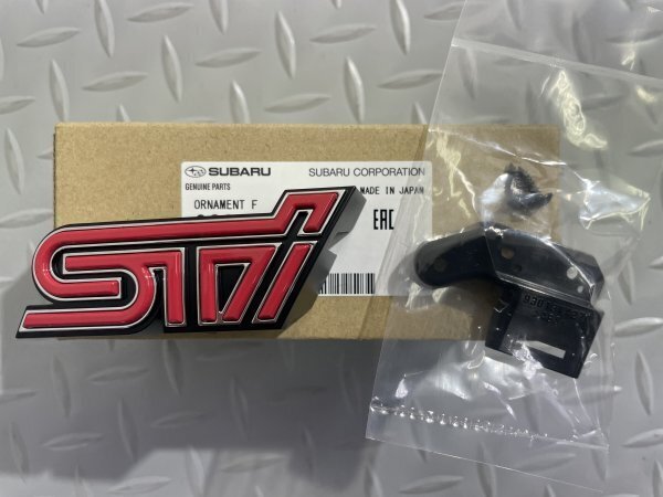 ★純正 スバル VAB WRX STI 後期 フロントグリル オーナメント エンブレム_画像1