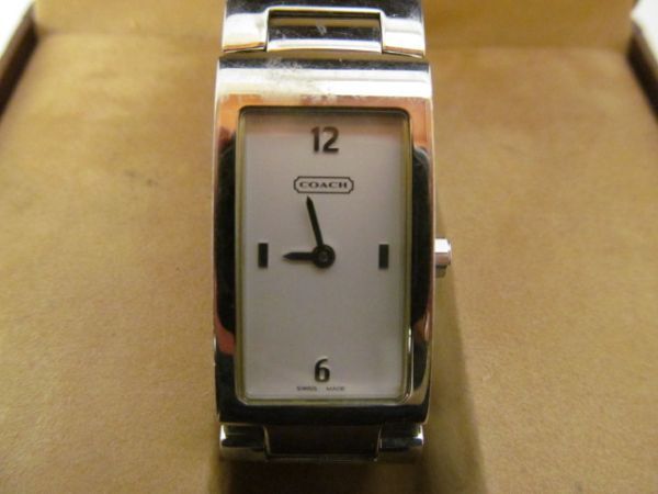 (57261)COACH　コーチ　レディース　腕時計　W040　電池切れ　USED_神経質な方の入札はご遠慮ください。