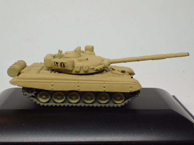 TRUMPETER イラク軍 T72M1 1/144の画像5