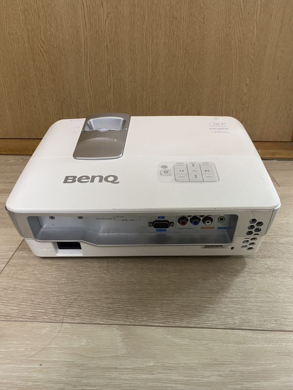 BenQ ホームシアタープロジェクター W1070+ DLPプロジェクター　デジタルプロジェクター フルHD リモコン付 ランプ使用時間 682_画像5