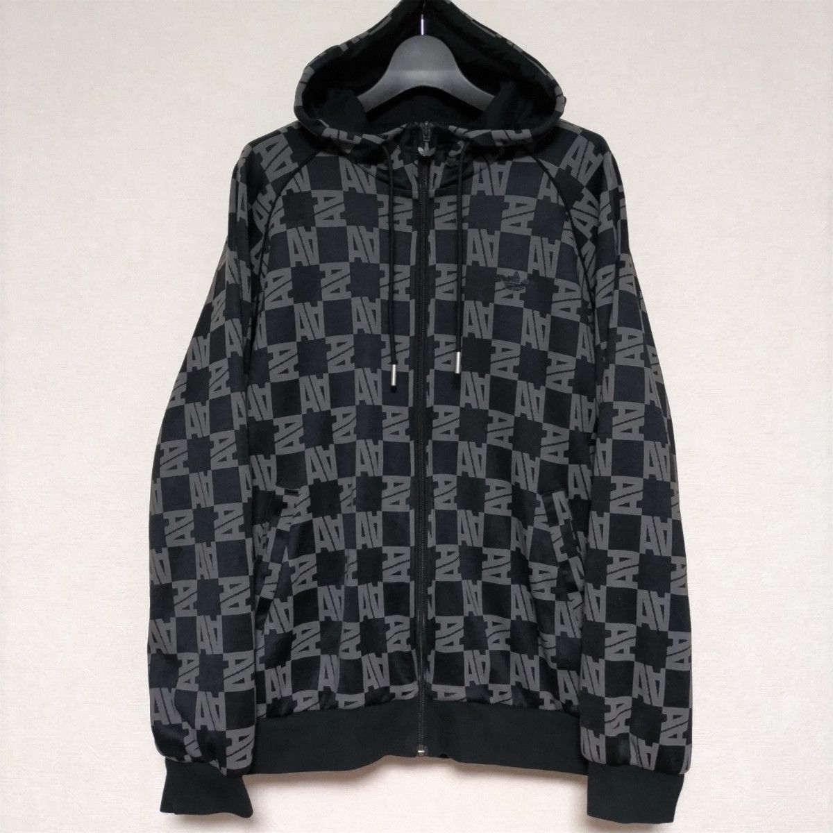 adidas originals アディダスオリジナルス Monogram Jacket adidas originals アディダスオリジナルス Monogram Jacket