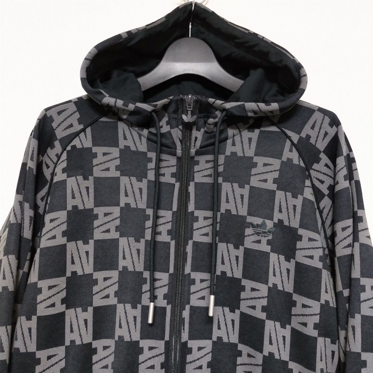 adidas originals アディダスオリジナルス Monogram Jacket adidas originals アディダスオリジナルス Monogram Jacket