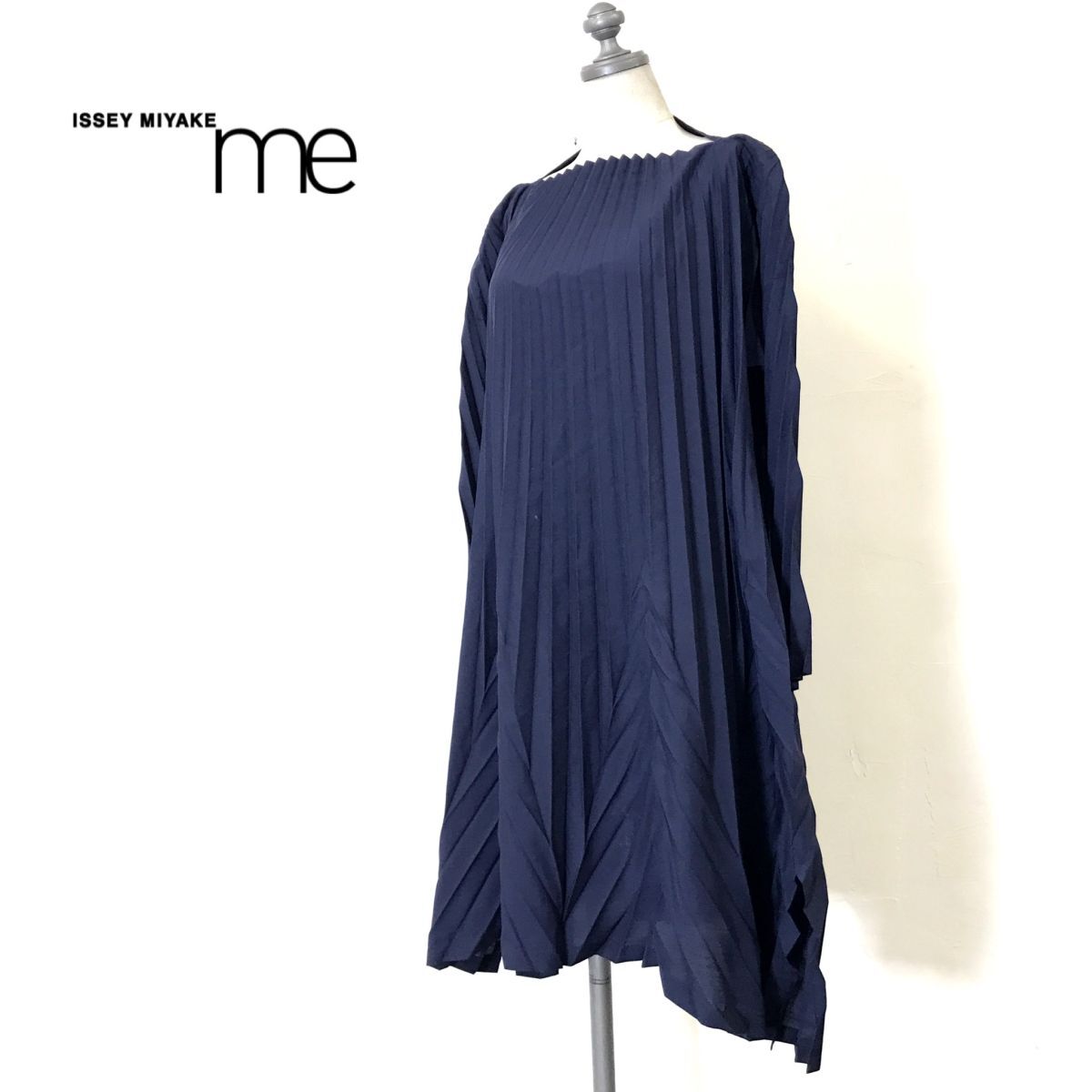 G896-D* superior article * me ISSEY MIYAKEmi- Issey Miyake pleat One-piece long design long sleeve thin through year *sizeF navy polyester 