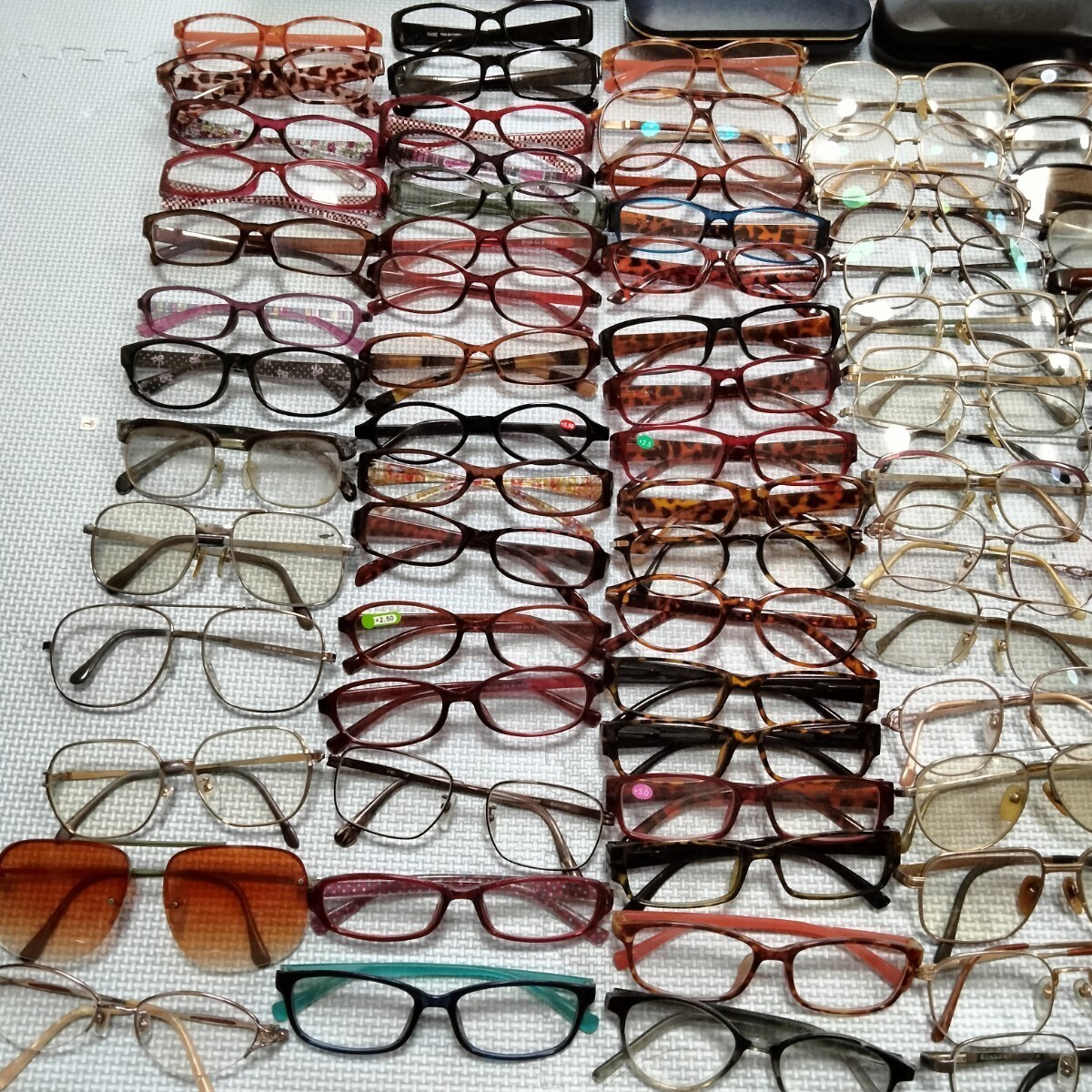 1円〜メガネ 眼鏡 めがね 老眼鏡 サングラス メガネフレーム メンズ レディース 紳士 婦人 いろいろ まとめ 大量 約95点 ジャンク べっ甲等_画像2