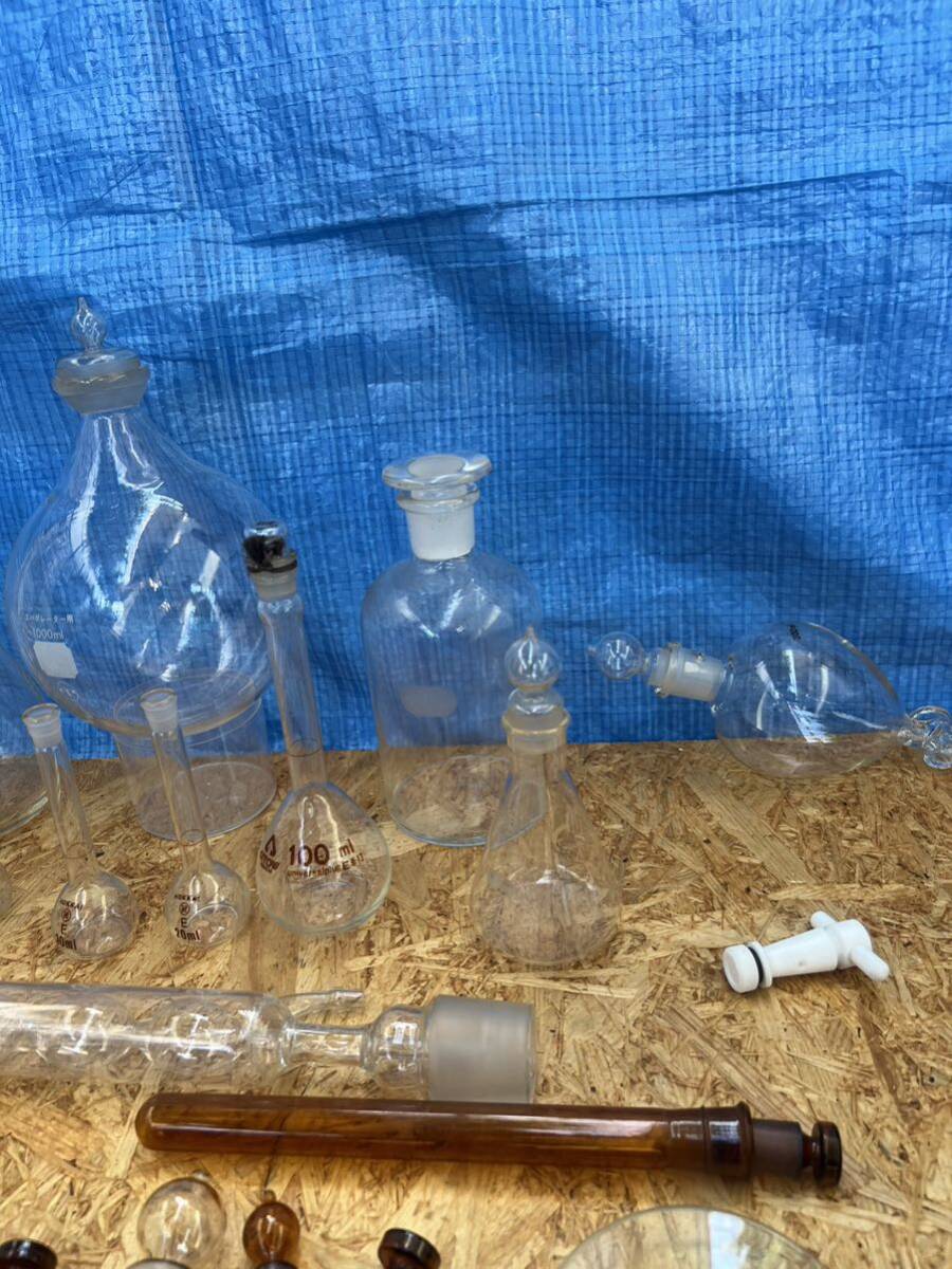ガラス製メスフラスコ実験器具 メートルグラス 液量計 ビーカー メスシリンダー　いろいろアソート20点以上_画像3