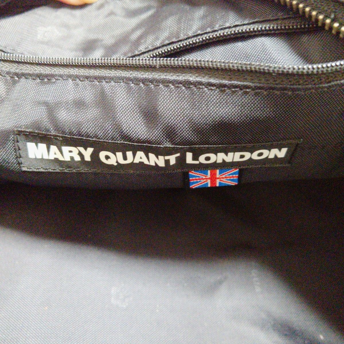 美品　MARY QUANT　ハンドバッグ　ショルダーバッグ　レザー　黒　ブラック　花　マリークワント