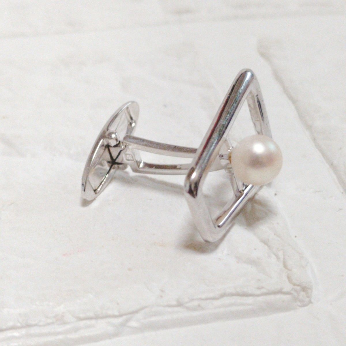 MIKIMOTO シルバー パール カフリンクス 高級感 MIKIMOTO カフスボタン パール カフスリンク ミキモト 本