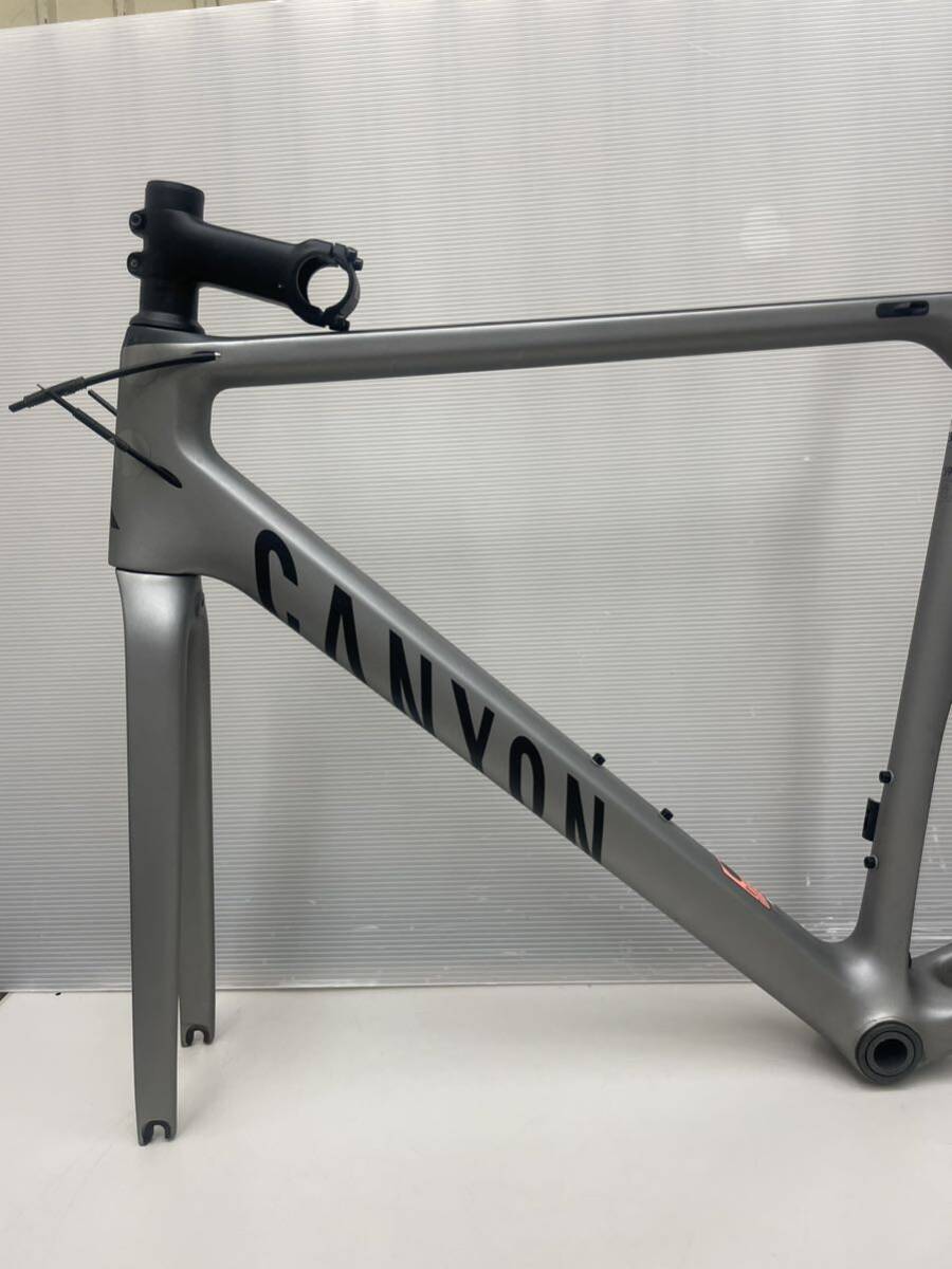 PR☆ 直接引き取り大歓迎 CANYON ULTIMATE CF SLX SPORT PRO GEMETRY Mサイズ CANY-R39-RD フレーム キャニオン ロードバイク _画像2