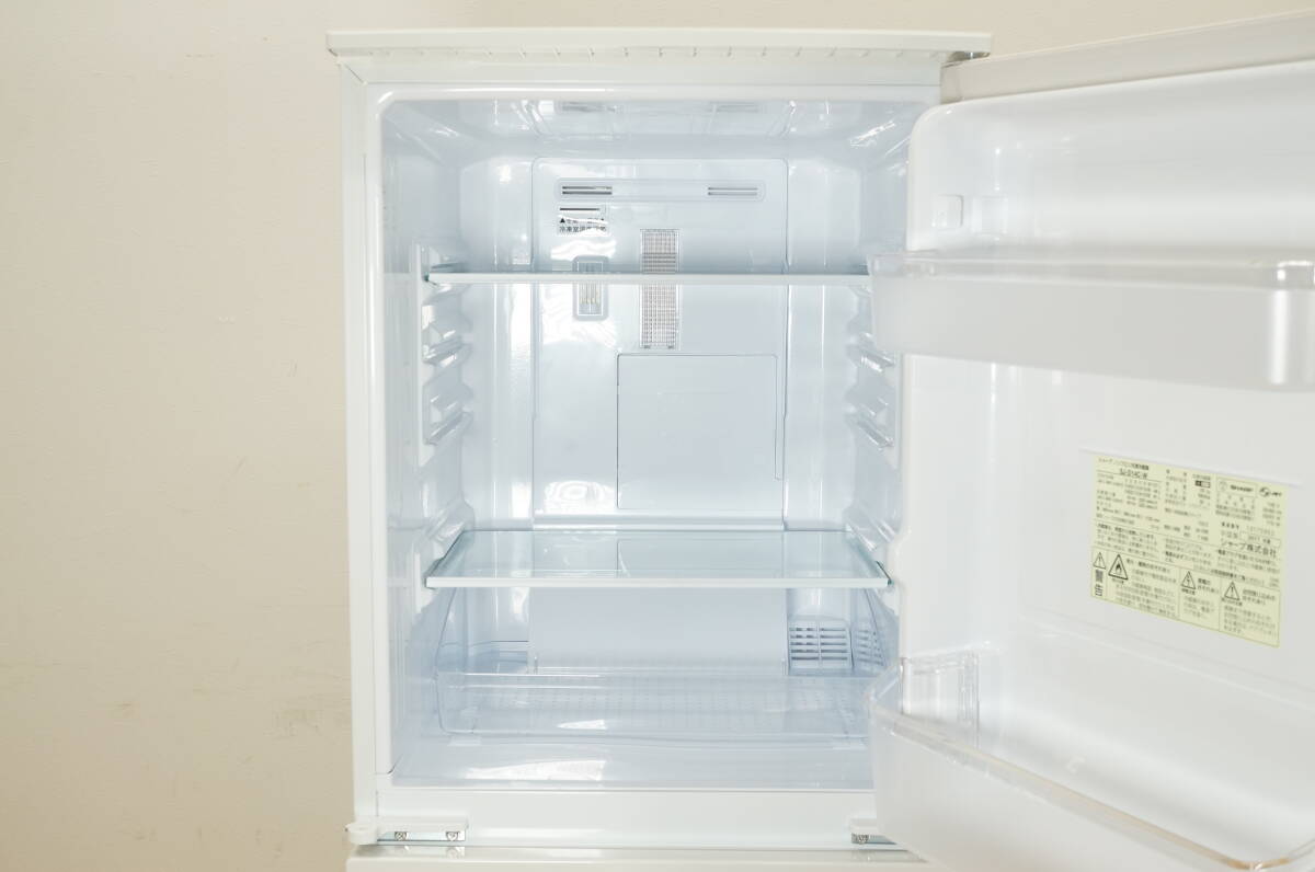 前ダ:【シャープ】2ドア 冷凍冷蔵庫 137L SJ-D14C-W 耐熱トップテーブル つけかえどっちもドア 46Lボトムフリーザー ★送料無料★_画像5