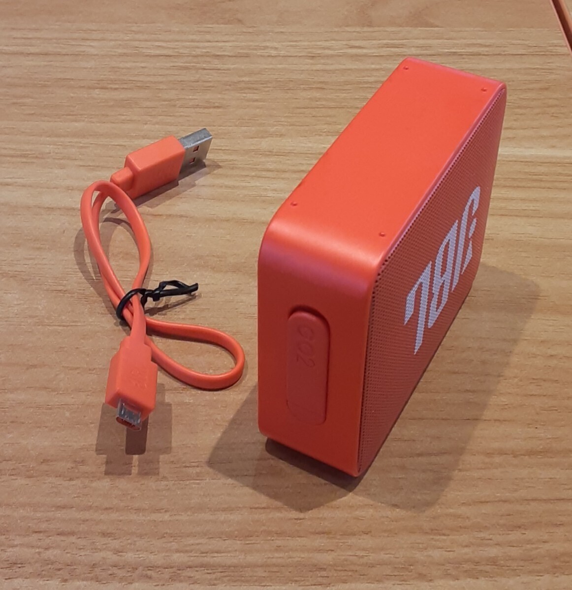 JBL GO2 Bluetoothスピーカー 防水 ポータブルスピーカー 赤 ケーブル セット まとめ売り_画像3