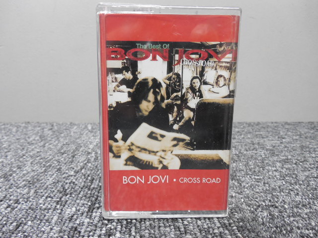 BONJOVI・ボンジョヴィ・カセットテープ 「 CROSS ROAD 」1994年・522 936-4の画像3