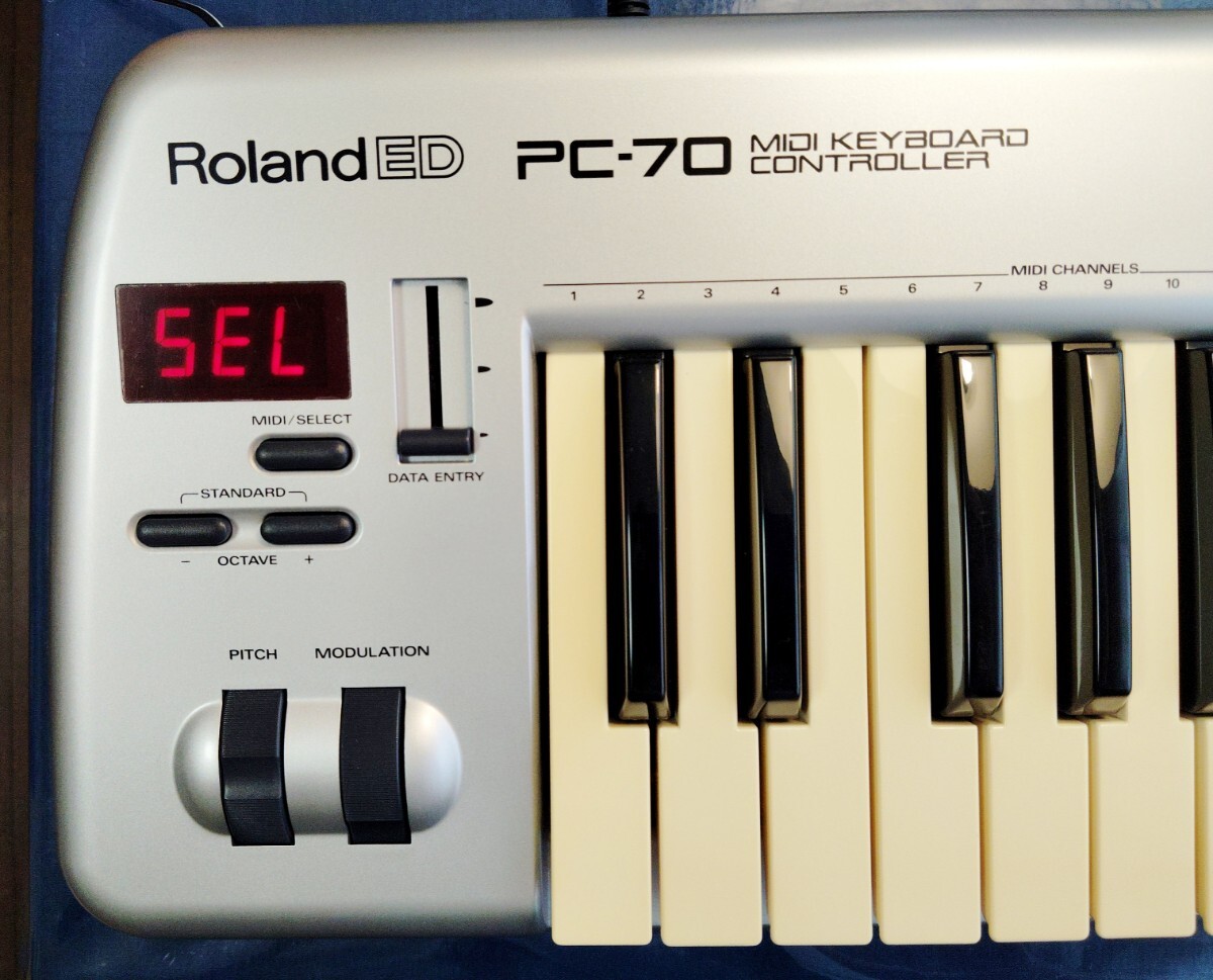 Roland PC-70 MIDIキーボードコントローラー49鍵_画像7