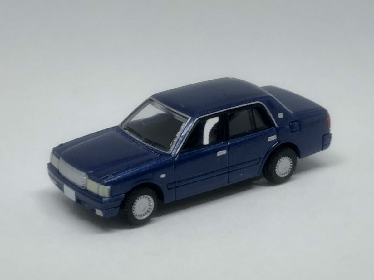 TOMYTEC 1/150  машина ...　１２...　 No.172  Toyota 　 Crown  седан  синий  металлик 　 единый элемент   ... ...  1 подставка  