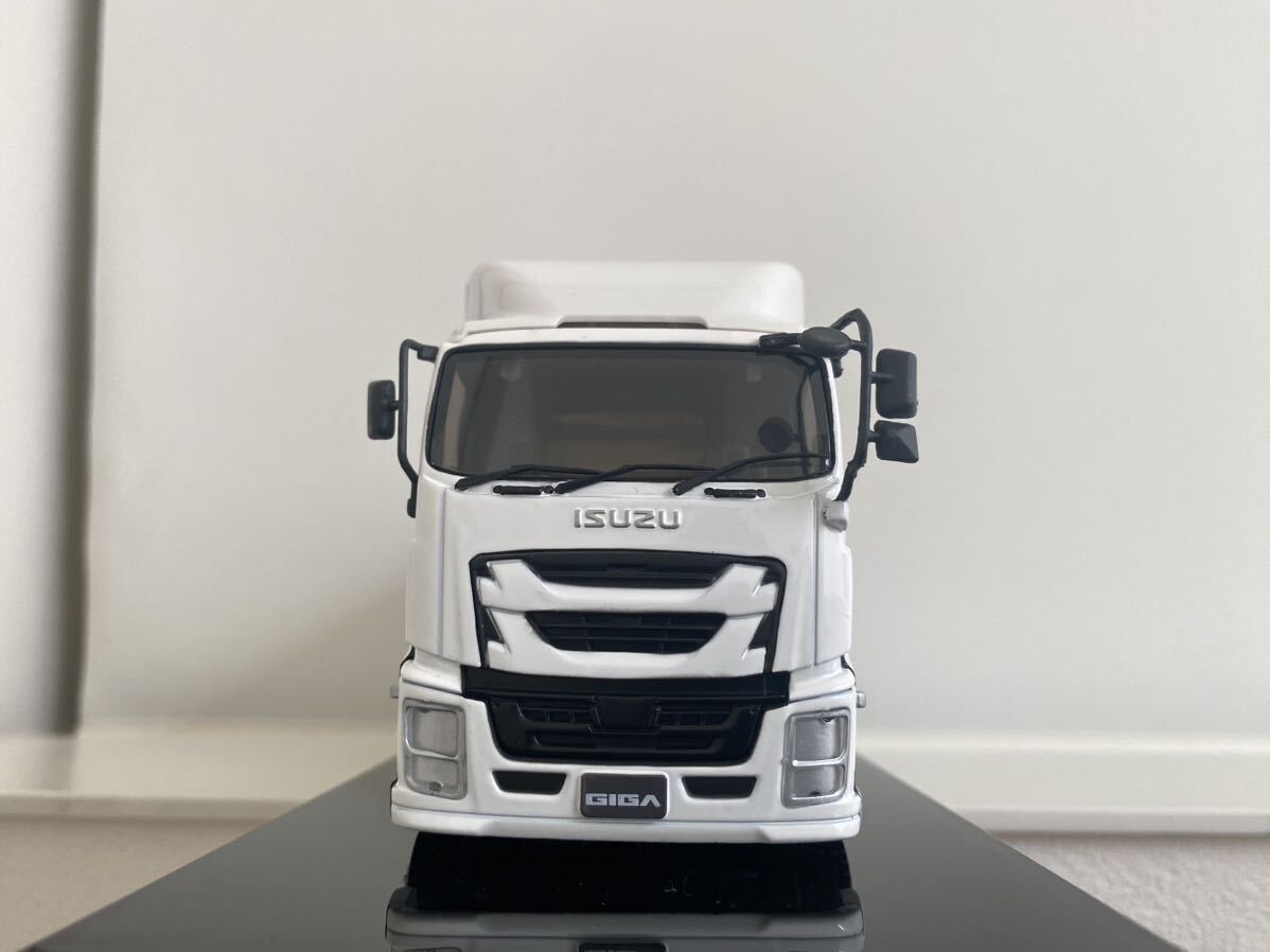 送料込み ISUZU 1/43 いすゞ GIGA ギガ Truck トラック 白 送料込み ISUZU 1/43 いすゞ GIGA ギガ Truck トラック 白