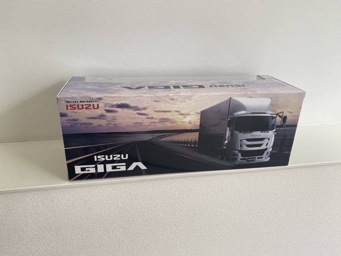 送料込み ISUZU 1/43 いすゞ GIGA ギガ Truck トラック 白 送料込み ISUZU 1/43 いすゞ GIGA ギガ Truck トラック 白