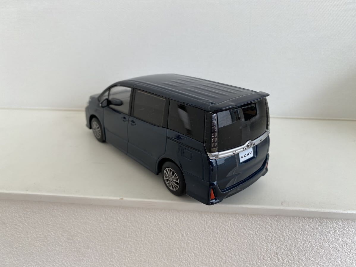 送料込み トヨタ ヴォクシー 80 ミニカー 1/30 VOXY ZS 前期 221 送料込み トヨタ ヴォクシー 80 ミニカー 1/30 VOXY ZS 前期 221