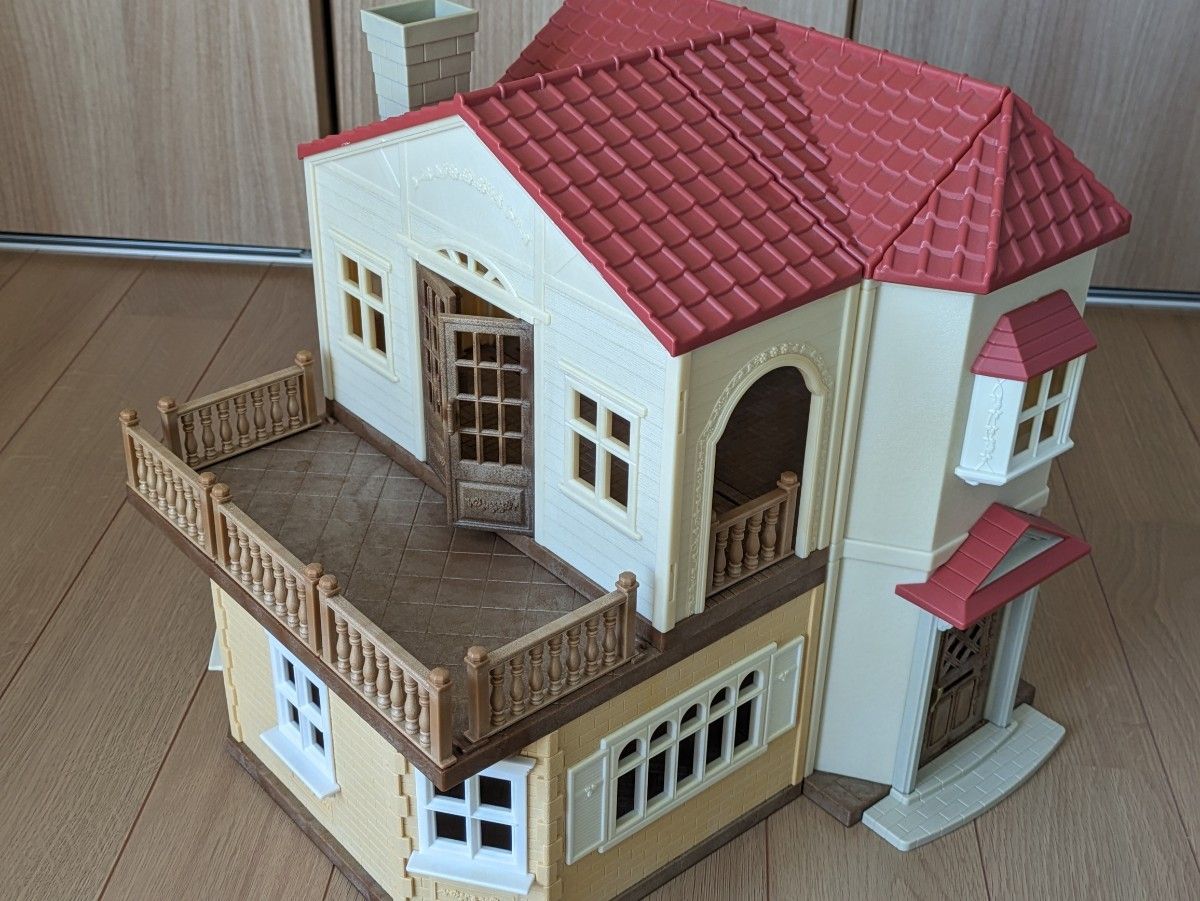 シルバニアファミリー 　赤い屋根の大きなお家　おすすめ 家具セット　カンガルー一家　ドールハウス