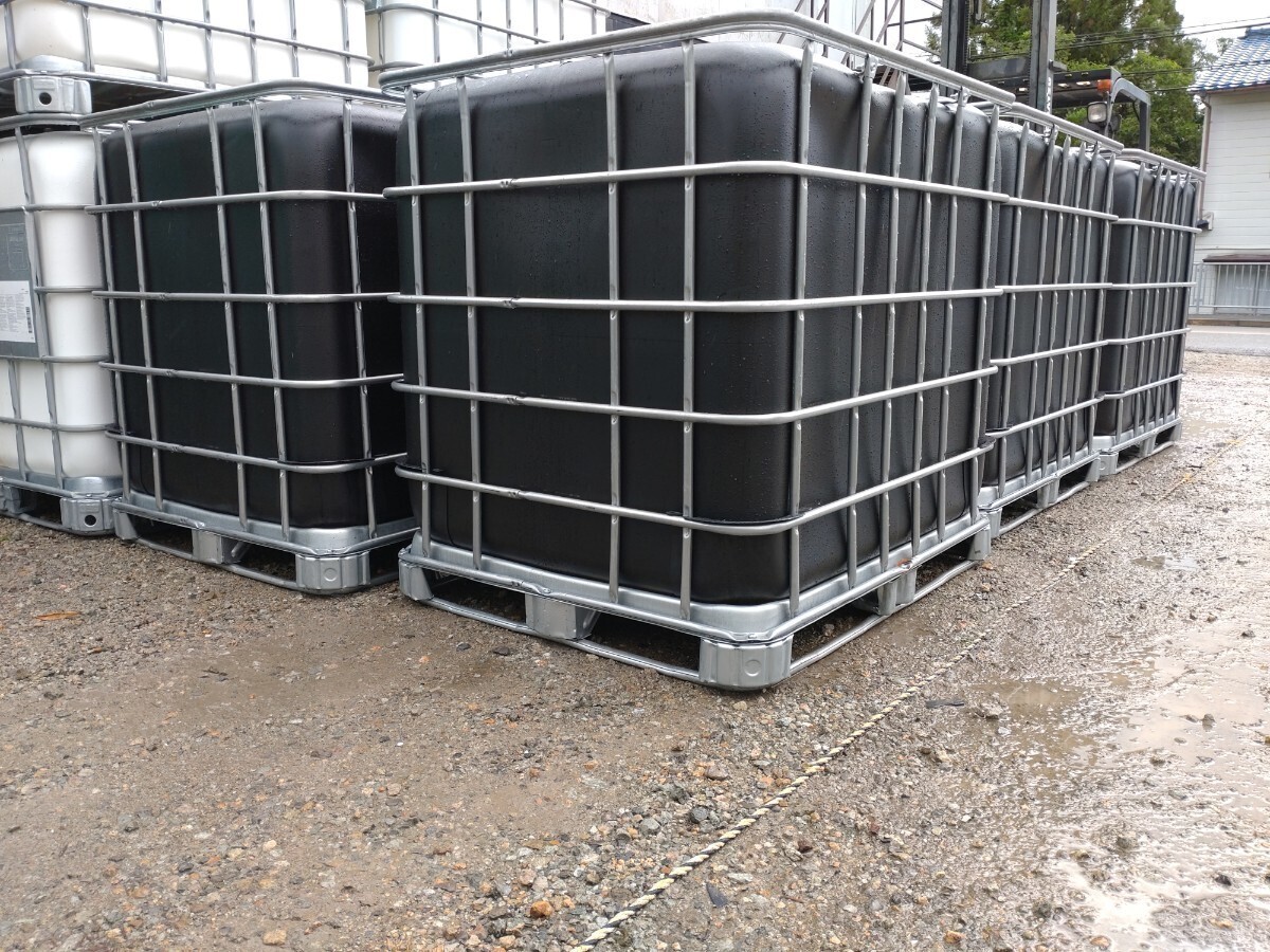 * Kobe city north district departure * IBC container black rare UV cut . water industrial waste water tank agriculture . rain water almost all country shipping possible 