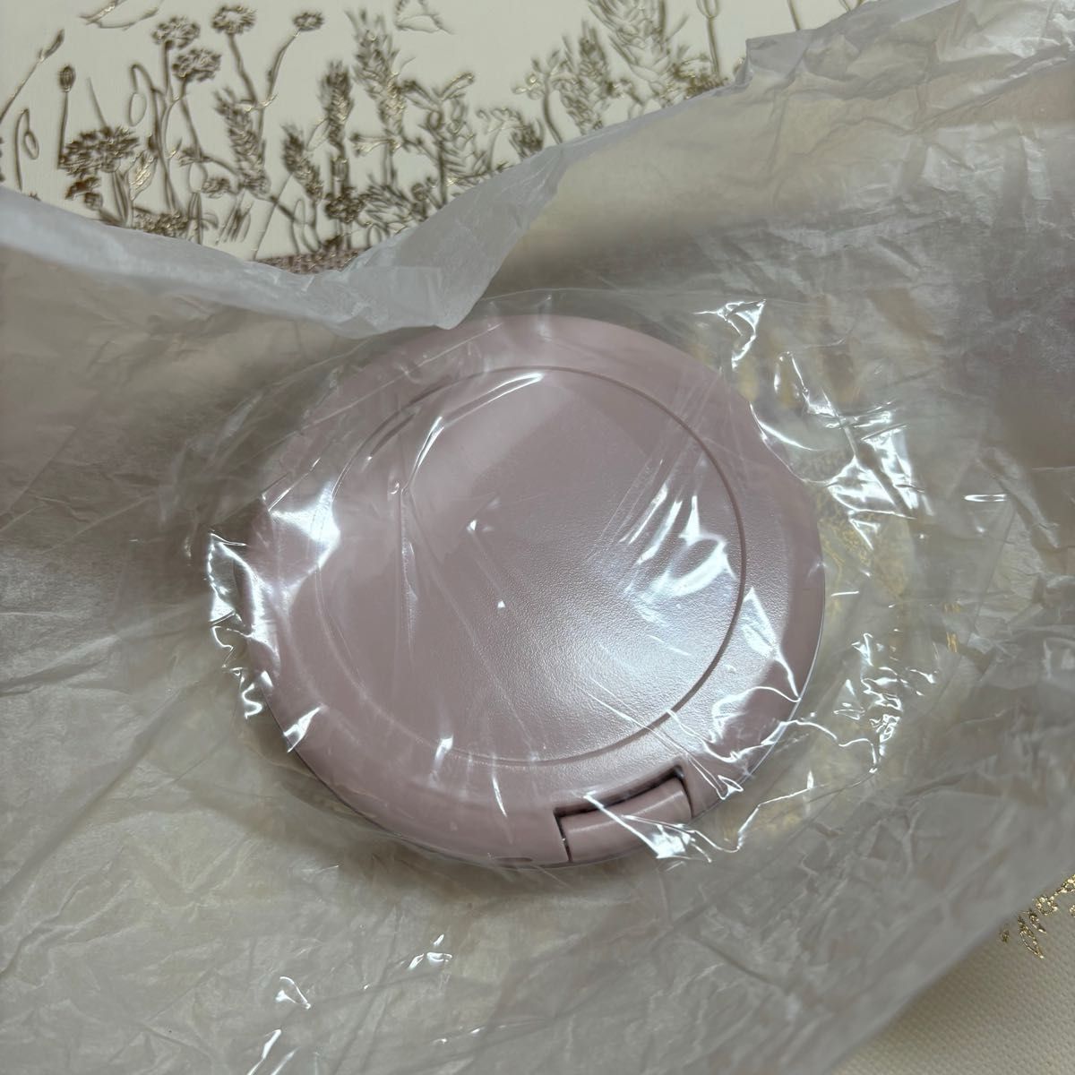最新 DIOR ディオール コンパクトミラー ハートキルティング 最新 DIOR ディオール コンパクトミラー ハートキルティング