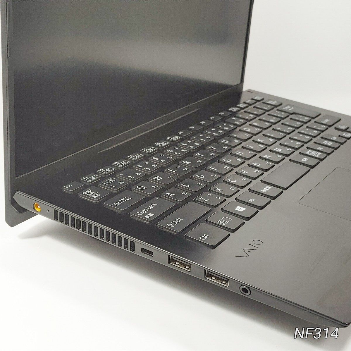 【美品】VAIO Pro PK 8世代Corei5 次世代SSD256G メモリ8G 14インチ液晶 指紋認証 USB-C充電搭載