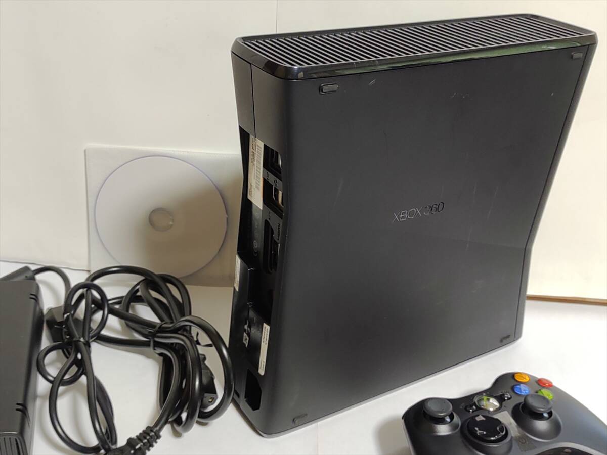 Xbox360 S 2TB+1TB RGH リージョンフリー 付属品付 動作OK 日本語化 (Trinity) [N915]の画像5