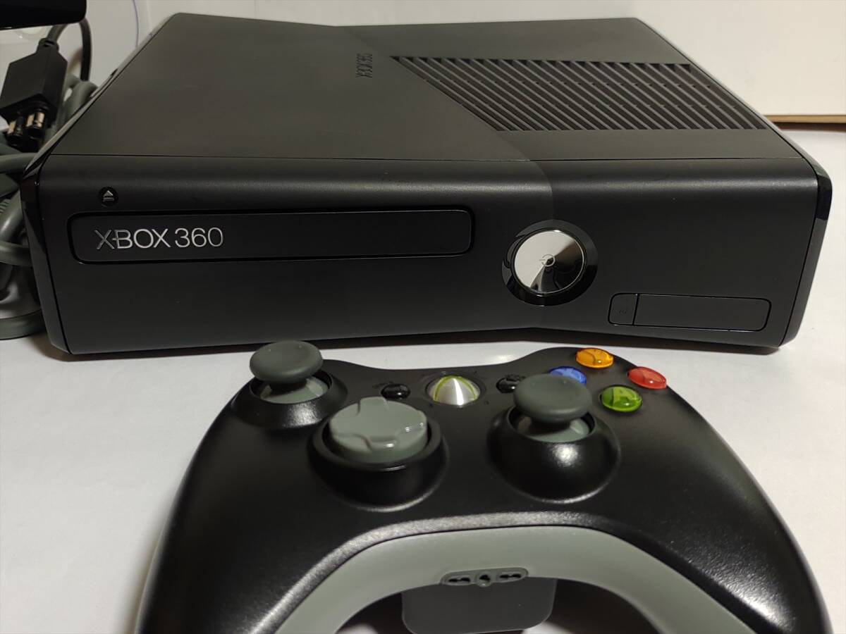 Xbox360 S 2TB+1TB RGH Kinect 付属品付 動作OK 日本語化 (Corona) [N917]_画像3