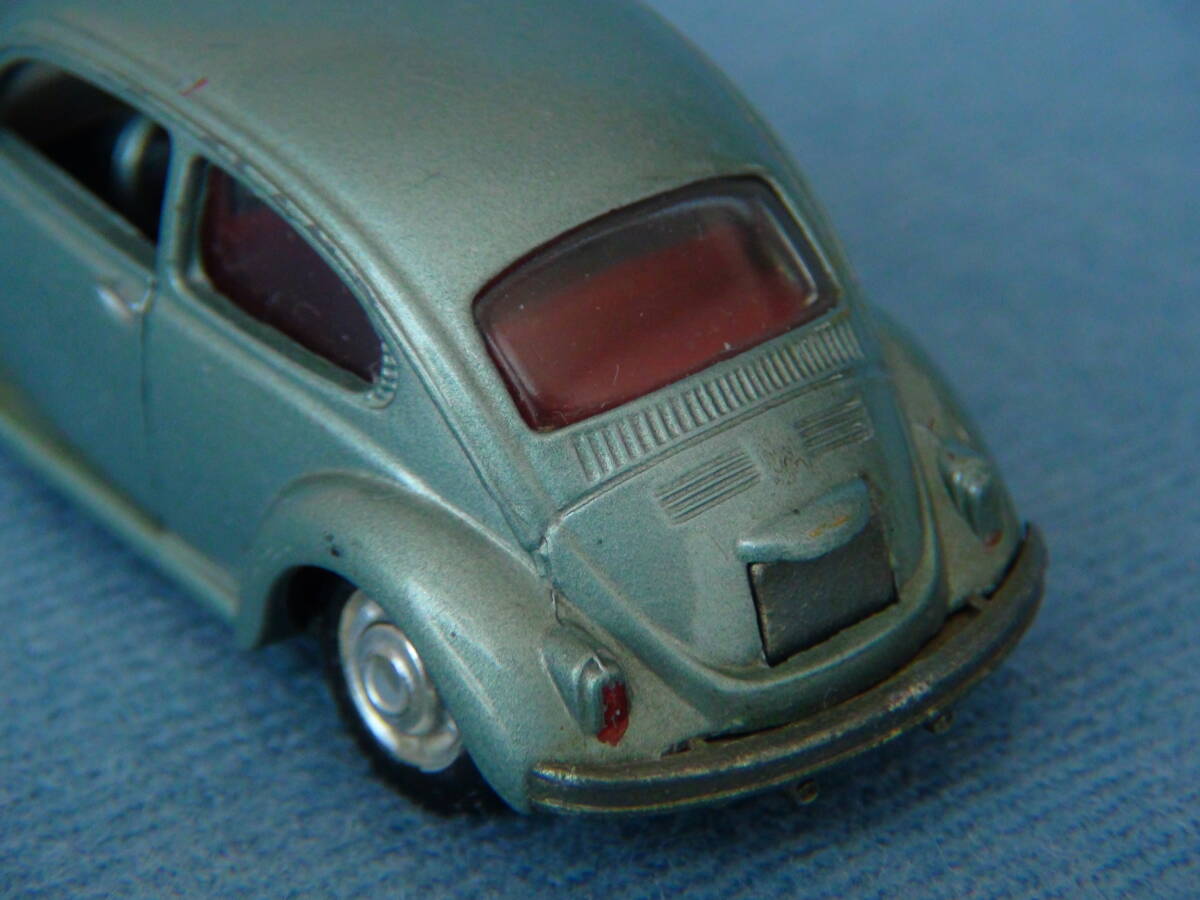 1970年代古い西ドイツ・シュコー1/66VW旧型ビートル1302Sノーマルタイプ薄青銀メタ_画像4