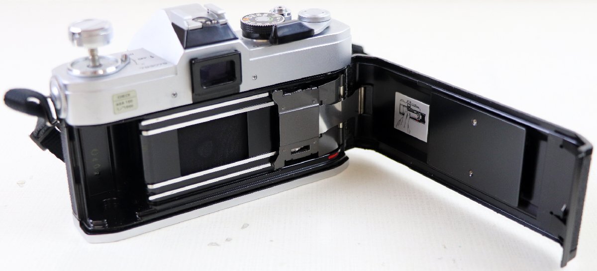 S♪ジャンク品♪フイルムカメラ 『FTb QL』 Canon/キャノン レンズ：FD 50mm 1：1.8 S.C.(レンズ内ホコリあり)付き ※ストラップ付き_画像7