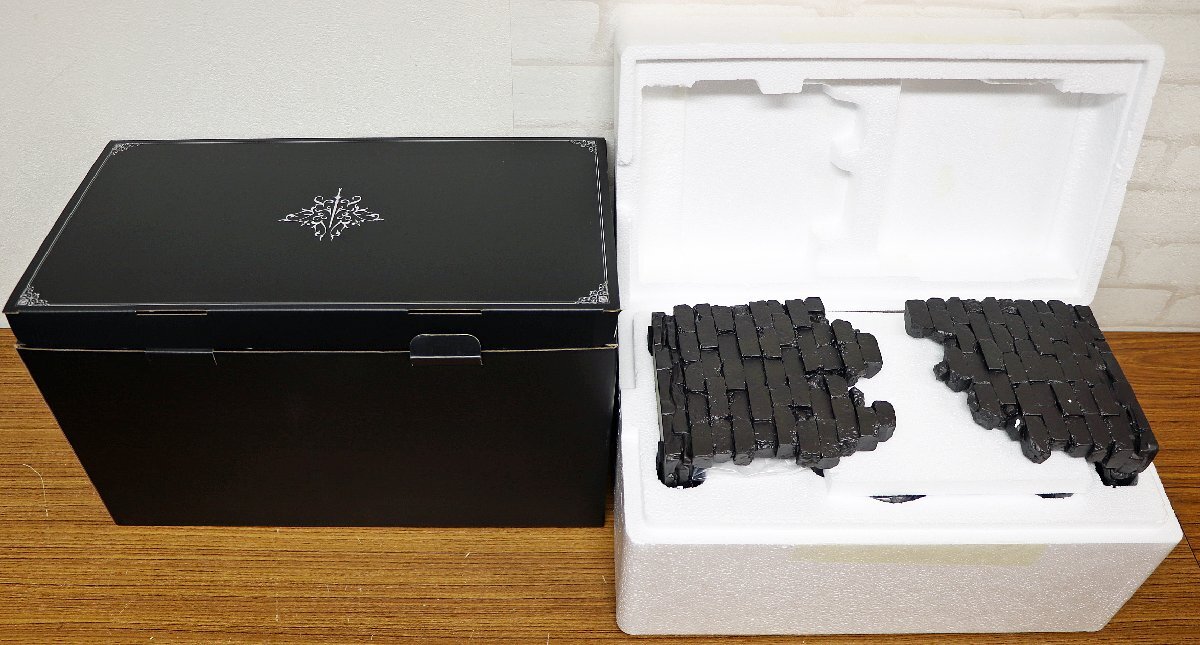 M◇中古品◇PS4 DARK SOULS TRILOGY BOX/ダークソウルトリロジーBOX フロム・ソフトウェア 限定ボックス 箱/ブックエンド/アートセット 他_画像6