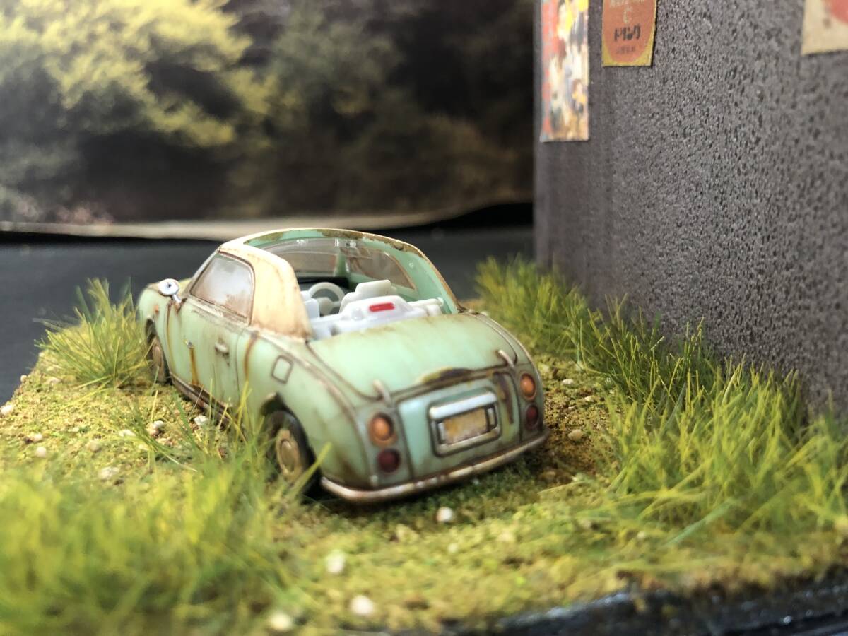 錆塗装 1/64 ニッサン フィガロ レトロな風景 旧車 自作ジオラマ完成品 ケース付_画像7