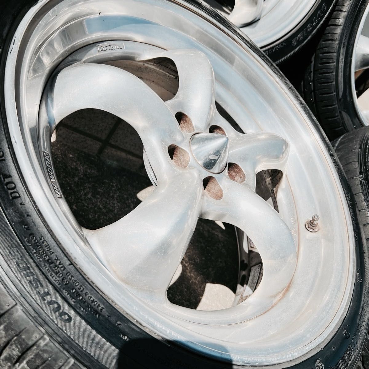 中古 WORK GOOCARS ワーク グッカーズ 4個 18インチ タイヤ 中古 WORK GOOCARS ワーク グッカーズ 4個 18インチ タイヤ