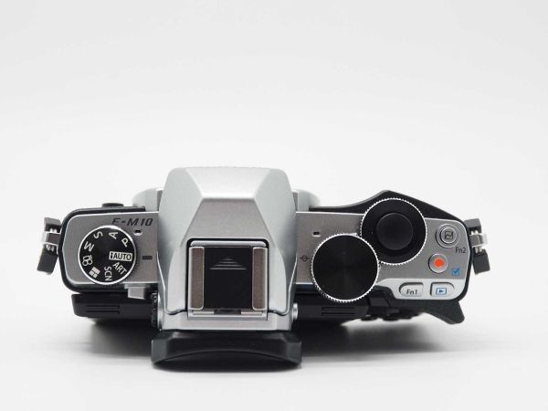 オリンパス Olympus OM-D E-M10 Digital Camera Silver Body 元箱 [美品] #Z1348A_画像8