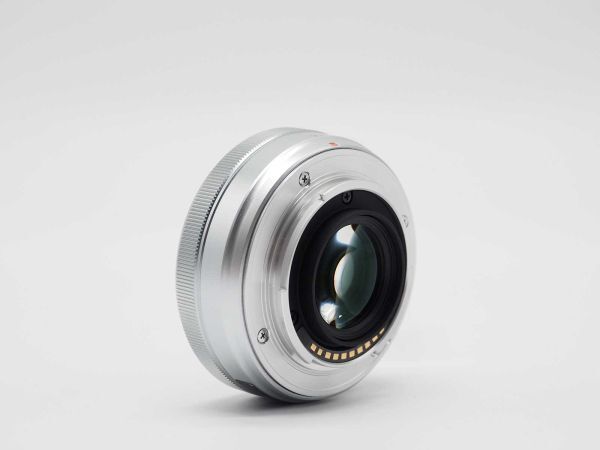 富士フィルム Fujifilm XF 27mm f2.8 Fujinon Super EBC Lens Silver[新品同様]#Z1354_画像8