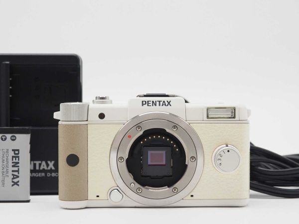 ペンタックス Pentax Q 12.4MP Digital Camera White Body Only Lens[美品] #Z1430A_画像1