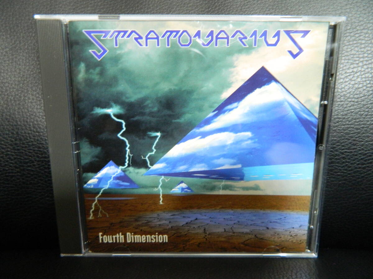 (45)　 STRATOVARIUS　　/　 Fourth Dimension　　　 　日本盤　 　 ジャケ、経年の汚れあり_画像1