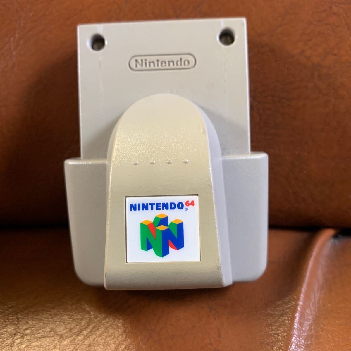 希少　Nintendo 64 振動パック 任天堂 NUS-013 動作未確認品　ニンテンドー ジャンク　_画像1