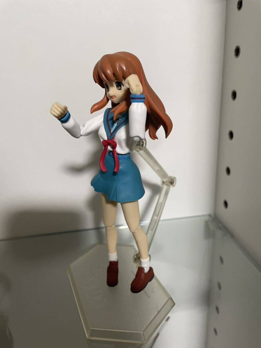  за границей. person . прекрасный девушка фигурка figma Suzumiya Haruhi no Yuutsu утро соотношение ....①