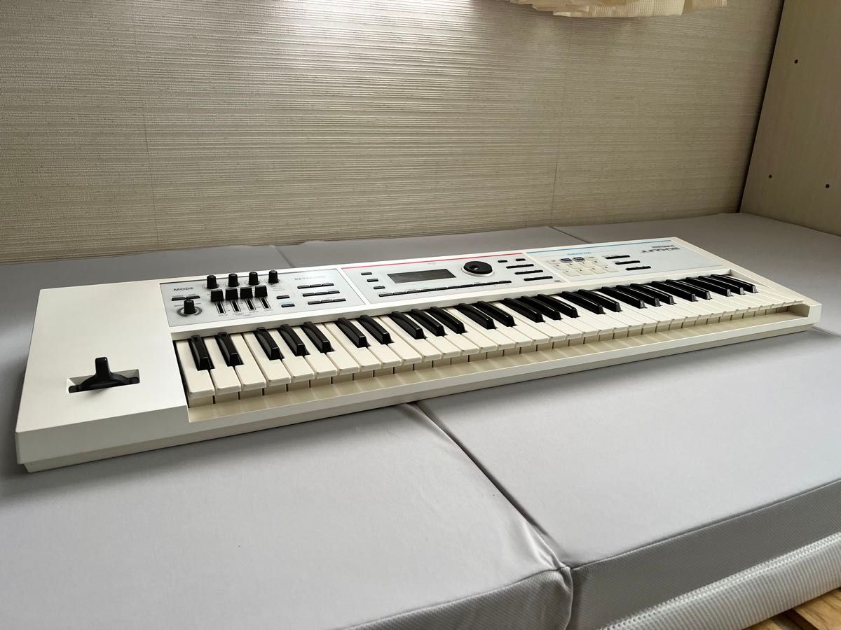Roland JUNO DS61W 61鍵盤 専用ソフトケース付き シンセサイザー 楽器