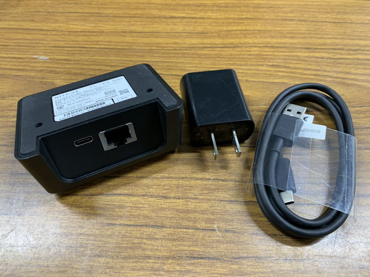 X032)中古動作品　NTTドコモ Wi-Fi STATION SH-05L専用 クレードル SH01 type c_画像3