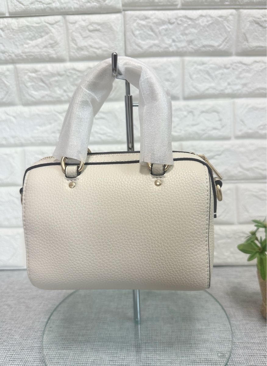 新品コーチ COACH ダンシング キトゥン プリント ショルダー 新品コーチ COACH ダンシング キトゥン プリント ショルダー