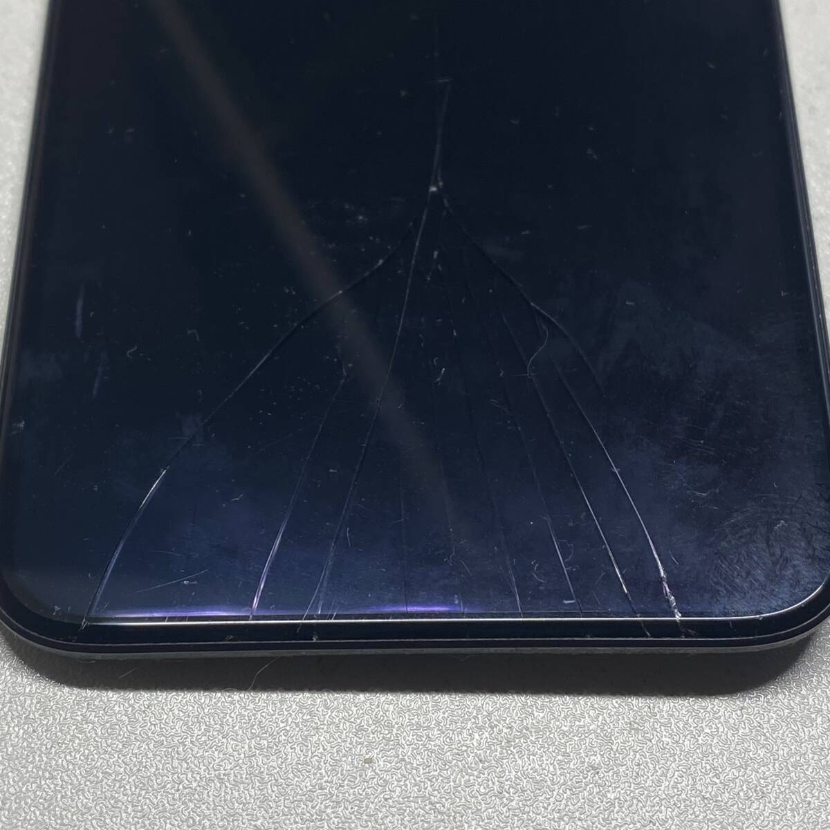 【Apple正規製品】iPhoneXs 液晶パネル - 表面ガラス破損あり_画像2