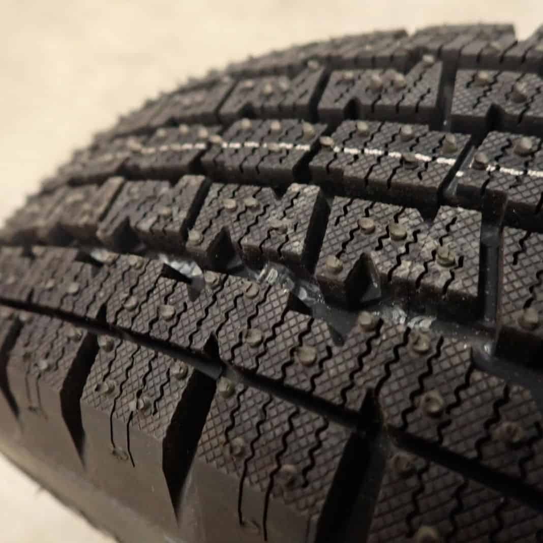 冬 新品 4本SET 会社宛 送料無料 145/80R12×4J 80/78 LT ブリヂストン W300 デイトナ スチール 軽トラック バン 145R12 6PR 同等 NO,E9103_画像3