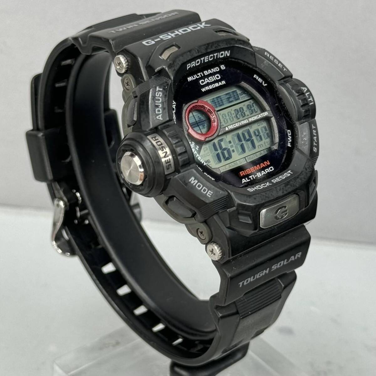 美品G-SHOCK GW-9200J-1JF ライズマン タフソーラー 電波受信 電波ソーラー マルチバンド6 温度 気圧/高度計搭載 ツインセンサー ブラック_画像6