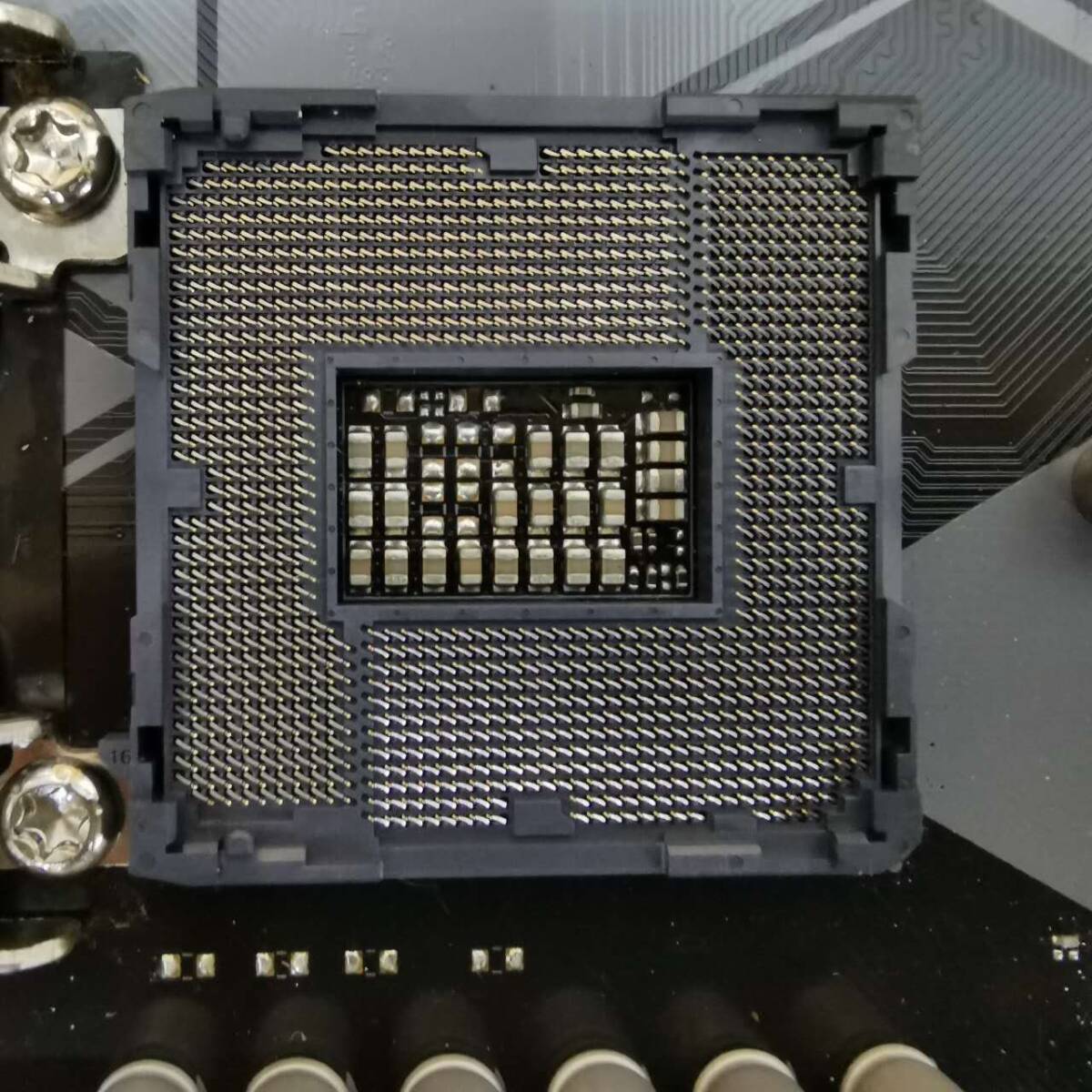 ASUS PRIME H370-A /ATXマザーボード/(LGA1151)INTEL第8,9世代CPU対応/PCパーツ 自作PC DIY 修理材料★通電,BIOS確認のみ_画像8