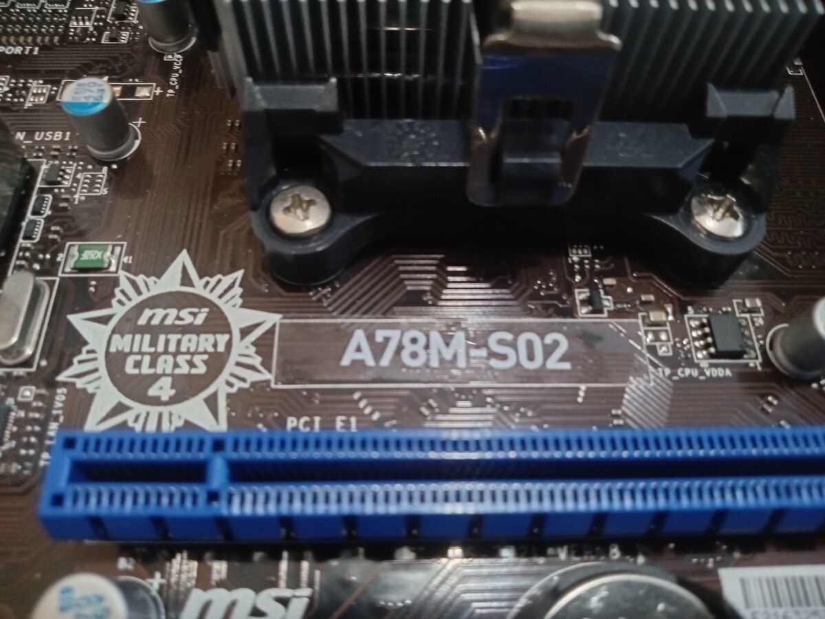 msi A78M-S02 FM2+ マザーボード A10-5800CPU 4G×2 メモリ付きの画像3