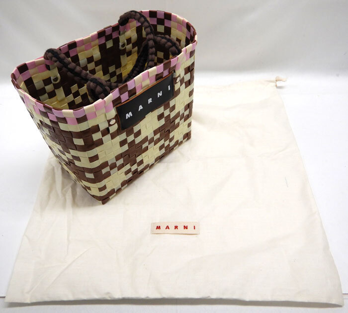  прекрасный товар MARNI Marni корзина корзина сумка FB3009 розовый Brown бежевый Colombia производства хранение пакет имеется ручная сумочка большая сумка 