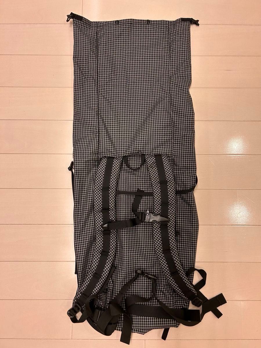 Mountain Laurel Designs - Core 25L 新品未使用 週末価格 Mountain Laurel Designs - Core 25L 新品未使用 週末価格