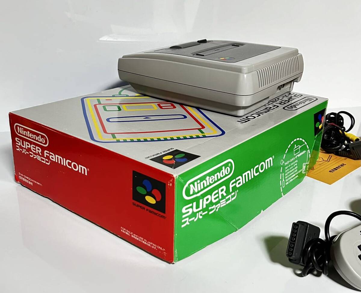 ★動作確認済★ 美品★ Nintendo 任天堂 SFC スーパーファミコン SHVC-001 ゲーム機 本体 コントローラー2点 取説・箱付きSFC _画像8