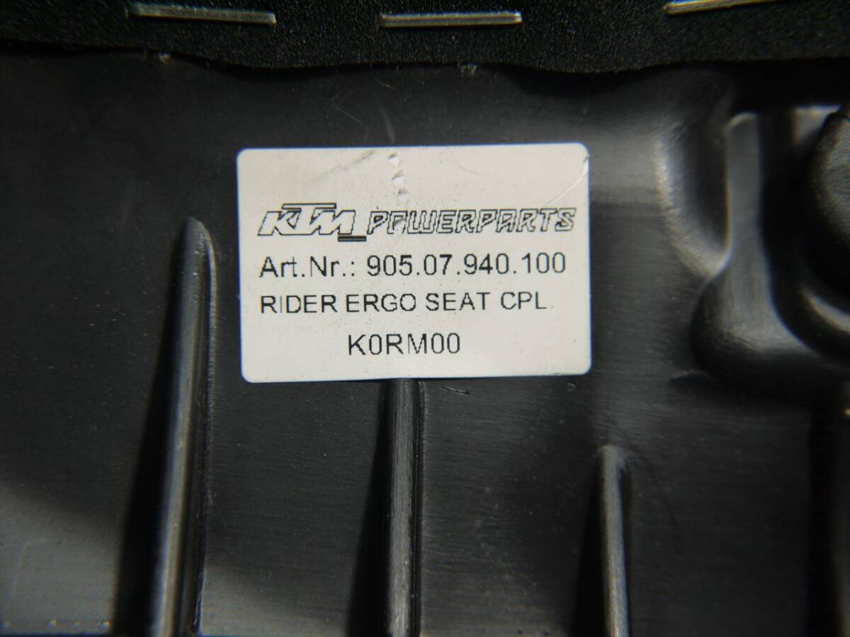 KTM RC250 純正 オプション KTMパワーパーツ エルゴシート 90507940100 ★中古_画像3